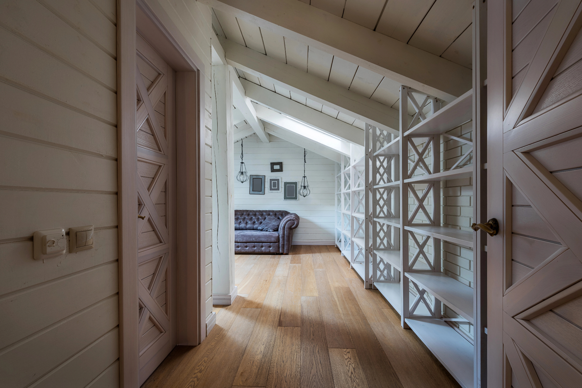 Lesena hiška je naredila prav prijeten kotiček