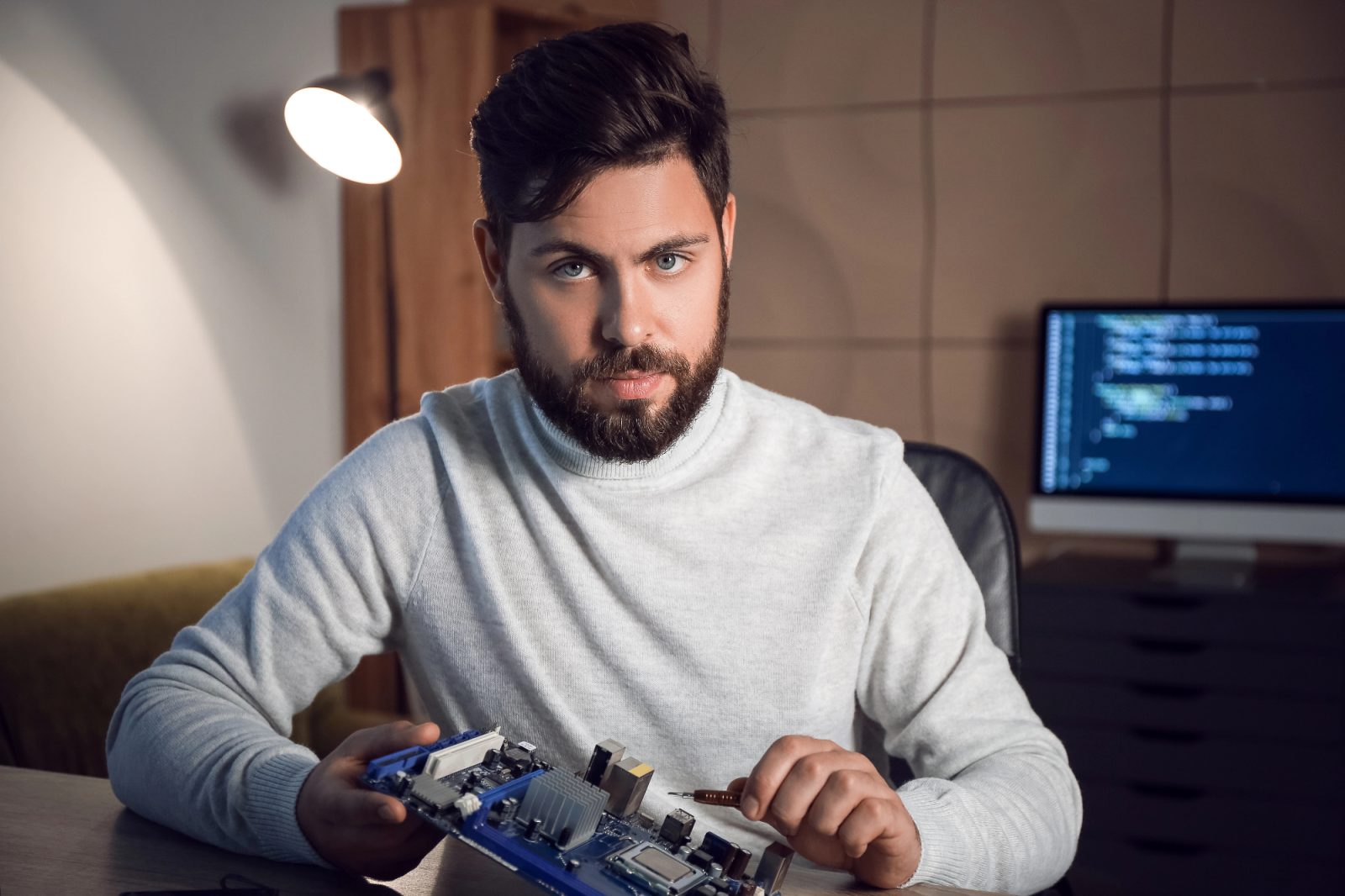 Danes je servis računalnikov podoben servisu avtomobilov